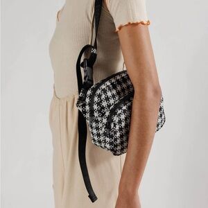 BAGGU Deadstock Fanny Pack Black/White Pixel Gingham